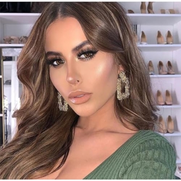 Elegant Gold Square Earrings for Fashionable Women