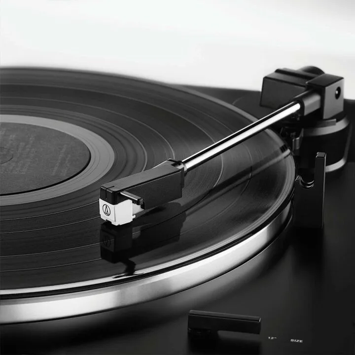 Audio-Technica Bluetooth Fully Automatic Turntable