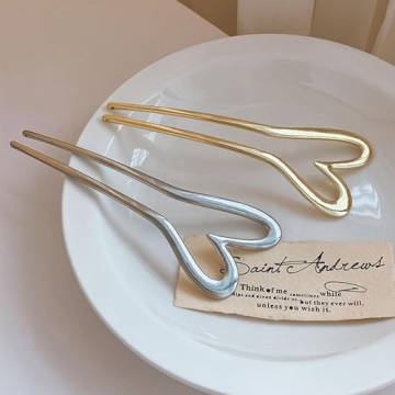 Elegant 2-Pack U-Shaped Heart Hairpins for All Styles