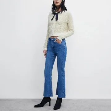 Fashionable URBAN REVIVO Women's Cropped Cardigan - Stylish & Comfy