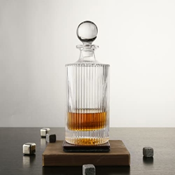 Elegant Lead-Free Crystal Decanter with Glass Stopper
