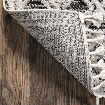 nuLOOM 7x9 Ansley Moroccan Tassel Area Rug - Stylish & Soft