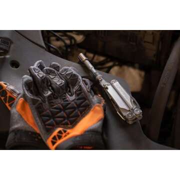 LEATHERMAN, Ratchet driver, fits both flat bits and standard ¼ inch bits.