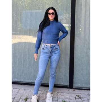 Zeagoo Women's 2025 Fall Crewneck Cropped Sweater Trendy Long Sleeve Ribbed Knit Pullover Jumper Tops Blue