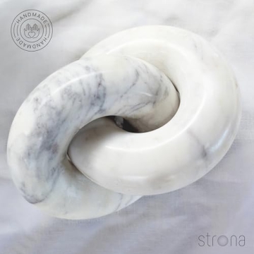 STRONA Marble Knot Decor - Elegant Hand-Carved Marble Accent
