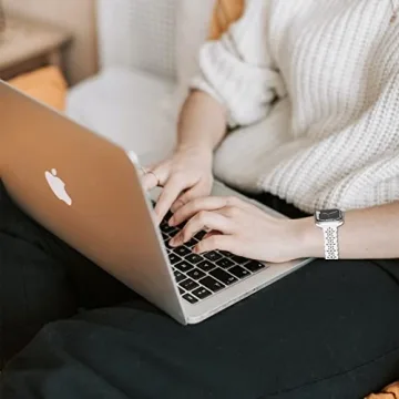 Stylish WANLISS Lace Silicone Apple Watch Bands