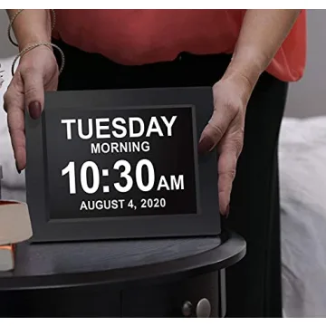 Auto-Dimming Digital Clock for Seniors with Dementia