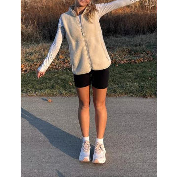 IMCTAH Women's Fleece Vest - Warm Sleeveless Sherpa Jacket