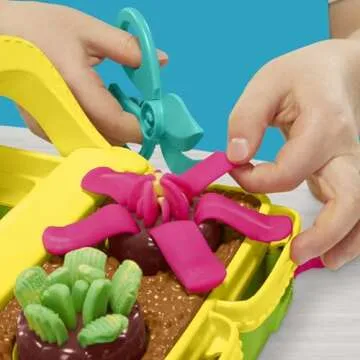 Play-Doh Blooming Flower Garden Toy Playset, Nature Pretend Play, Kids Arts & Crafts Ages 3+