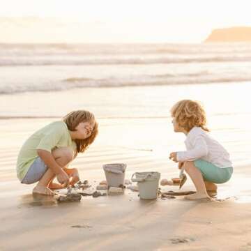 ForeverElla Silicone Beach Toy Set - Eco-Friendly, Easy to Clean, 5 Sand Toy Molds, Shovel & Beach Bag - Beach Toys for Kids Ages 4-8, Toddlers 1-3, Baby Beach Toys - Travel Friendly