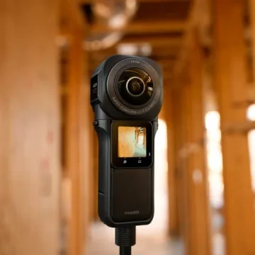 Insta360 ONE RS 1-Inch 360 Camera Dual Sensors and Stabilization