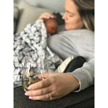 Mom Juice Wine Glass - Funny Gift for Wine Lovers - Mother, Sister, Friend, Birthday, Mother's Day, Christmas,17oz