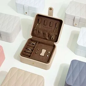 KAMIER Travel Jewelry Case, Diamond Quilted Leather Portable Jewelry Boxes for Women Girls Gift, Small Jewelry Box Organizer for Necklaces, Bracelet, Earrings, Rings (Beige)