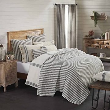 Luxurious King Quilt for Rustic Farmhouse Style