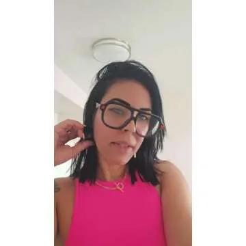 Stylish FEISEDY Aviator Blue Light Glasses for Everyone