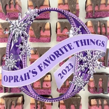 Zola Bakes Purple Ombré Rainbow Cookies for Every Occasion