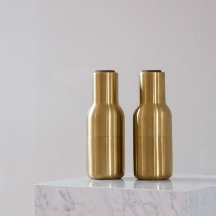 Stylish Salt and Pepper Grinder Set in Brass and Walnut