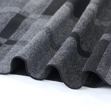 Men's Cashmere Scarf - Plaid Winter Warmth