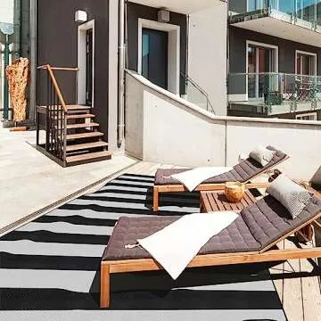 Pcinfuns Reversible Plastic Straw Rug for All Outdoor Needs