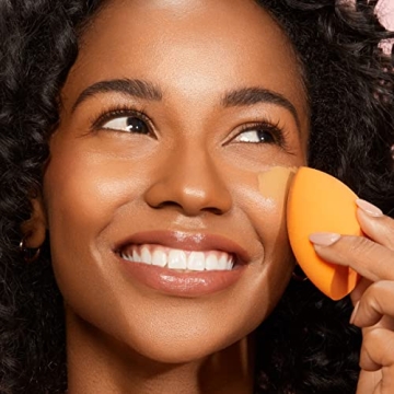 Real Techniques Miracle Sponge & Case for Dewy Makeup