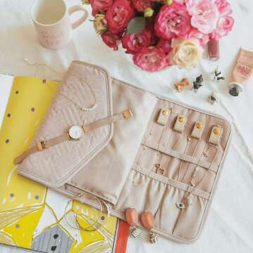 BAGSMART Travel Jewelry Organizer Roll in Soft Pink