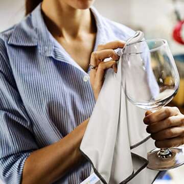 SINLAND Microfiber Glass Polishing Cloths Large Size Thick Lintless Drying Towels for Wine Glasses Stemware Dishes Stainless Appliances 20 Inch X 25 Inch Pack of 2 Grey