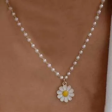 Daisy Flower Necklace - Elegant Pearl Jewelry for Women