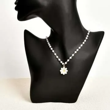 Daisy Flower Necklace - Elegant Pearl Jewelry for Women