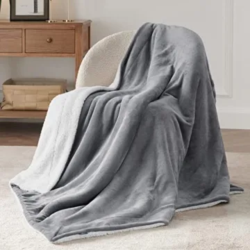 Bedsure Sherpa Fleece Throw Blanket - Cozy Soft Warmth
