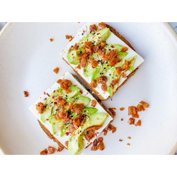 Organic Vegan Coconut Bacon Crunchy Plant-Based Snack Delight