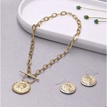 POMINA Chunky Coin Fashion Gold Necklace Trendy Statement Toggle Necklaces Women Antique Gold Coin Pendant Thick Link Chain Layered Gold Necklaces for Women (Worn Gold)