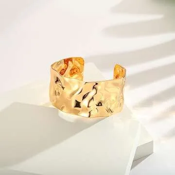 WOWORAMA Hammered Gold Cuff Bracelet for Elegant Women