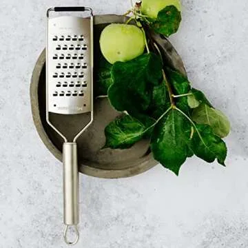 Microplane Extra Coarse Grater – Perfect for Cheese & Vegetables