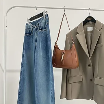 Stylish CARZA Shoulder Bag for Modern Women