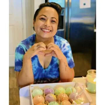 Bubbly Belle: 12 Aromatherapy Bath Bombs Gift Set