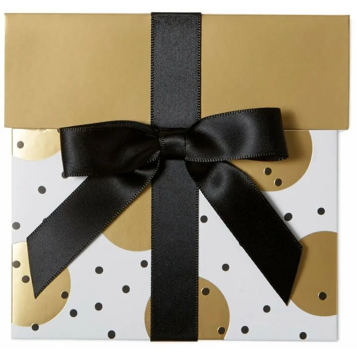 Amazon Gift Card in Reveal