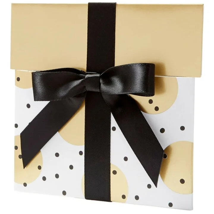 Amazon Gift Card in Reveal