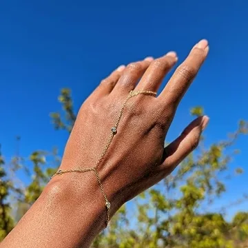 Elegant Gold Hand Chain Bracelet with Diamonds for Women