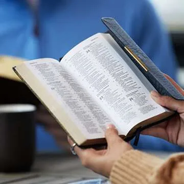 Nelson's Classic Companion NKJV Bible (Black Bonded Leather)