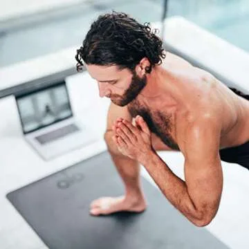 Alo Moves Annual Membership Gift Box