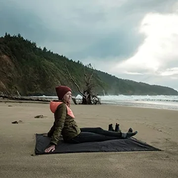 Compact Matador Pocket Blanket for Outdoor Adventures