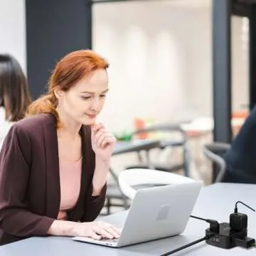 8 AC Outlets & 4 USB Surge Protector Power Strip
