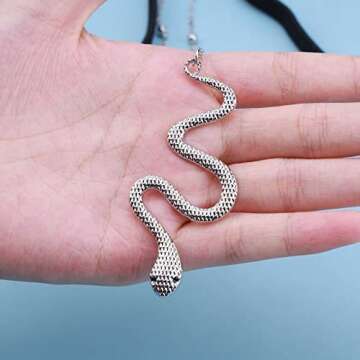 Yheakne Bohemia Layered Snake Leg Chain Silver Snake Thigh Chain Vintage Thigh Leg Chain Rave Bikini Thigh Body Chain Jewelry for Women (Silver)