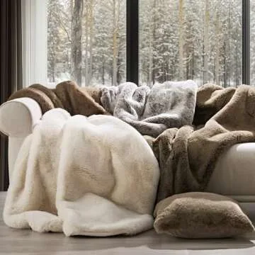 EVERGRACEHOME Luxury Soft Faux Chinchilla Fur Throw Blanket for Couch, Warm Thick Heavy Winter Throw Blanket 1220GSM for Bed, Fluffy Cozy Mink Blanket with Reversible Velvet, Arctic White, 60"x80"