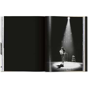 Bob Dylan: A Year and a Day