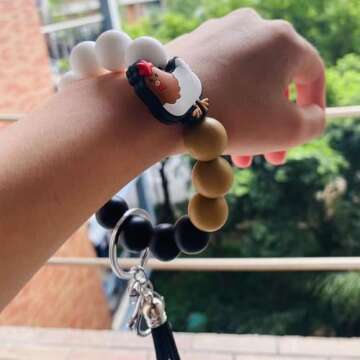 Jgrprlq Chicken Keychain Wristlet Silicone Bead Key Bracelet for Women - Chicken Lover Gifts