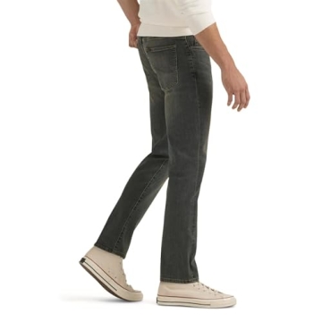 Lee Men's Extreme Motion Straight Taper Jean for Comfort and Style