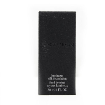 GIORGIO ARMANI Luminous Silk Foundation for Radiant Skin