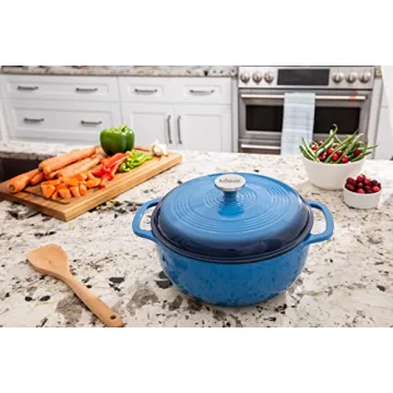 Lodge 6 Quart Enameled Dutch Oven in Vibrant Blue