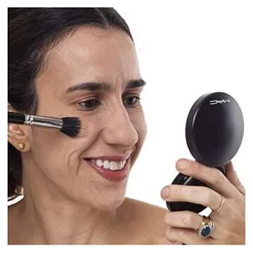 M.A.C. Mineralize Skinfinish Gold Deposit Highlighter 0.35 Oz